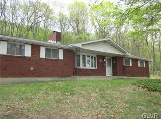 965 W Mountain Ave, Pen Argyl, PA 18072
