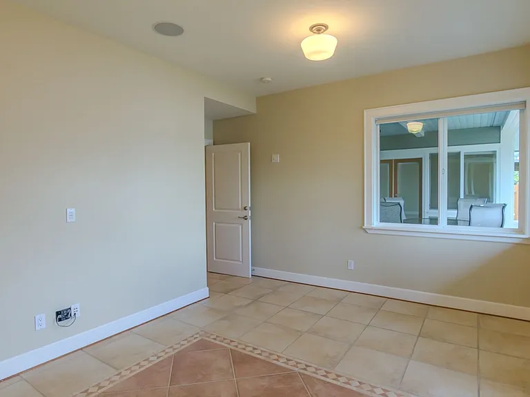 8568 Sand Point Way NE — Photo 66