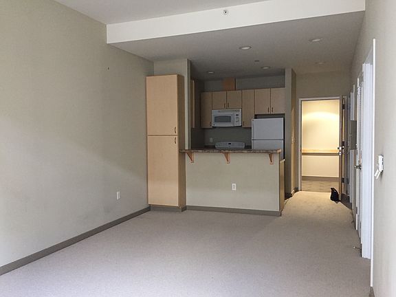 3rd image of 111 N 9th St Unit 719