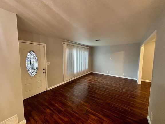 2nd image of 846 Carlson Blvd