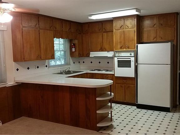 2nd image of 4103 Lagrange Dr