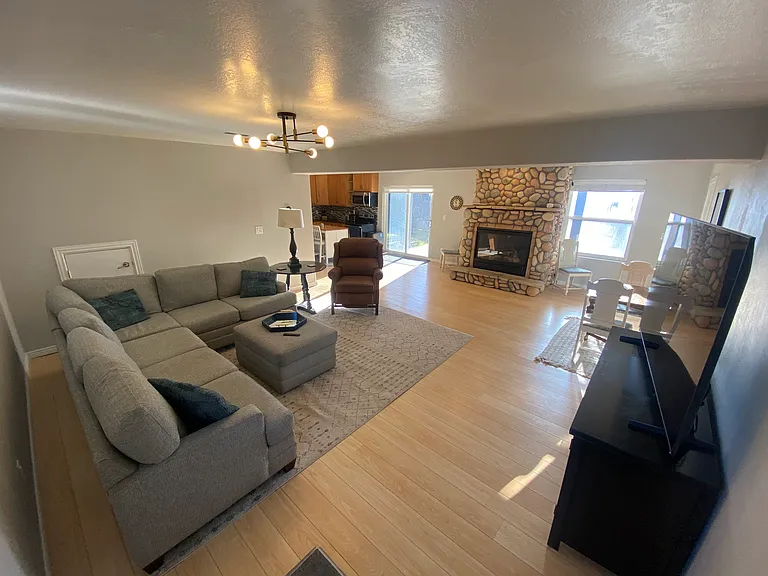 40195 Lindsay Dr — Photo 12