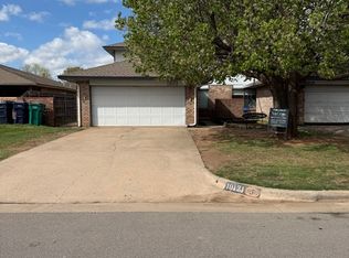 10121 Birkenhead Ct, Yukon, OK 73099