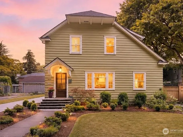 1614 21st Avenue, Longview, WA 98632