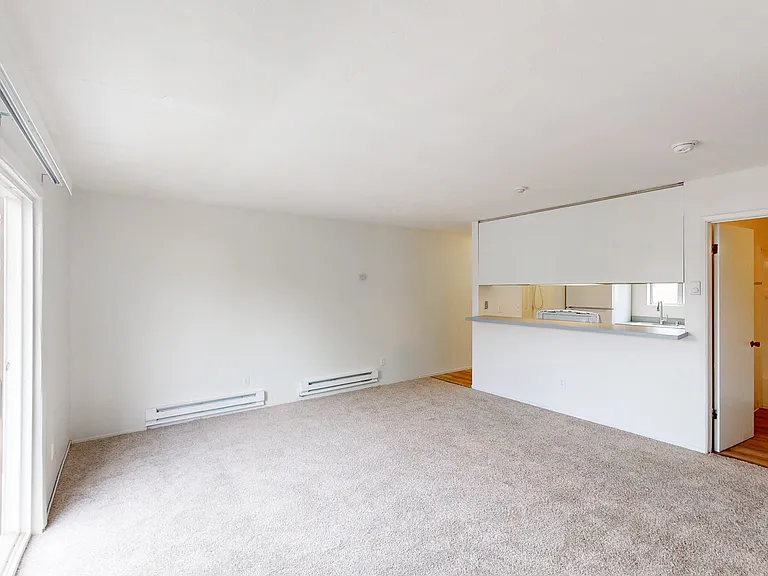 885 Broadway #15 — Photo 7