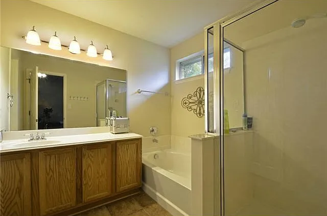 11612 Timber Heights Dr — Photo 18