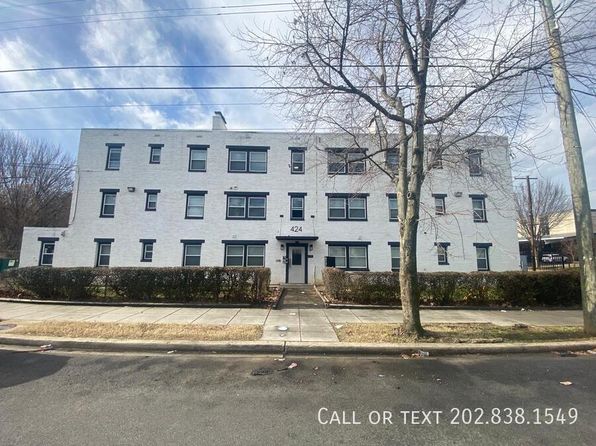 424 55th St NE #1
