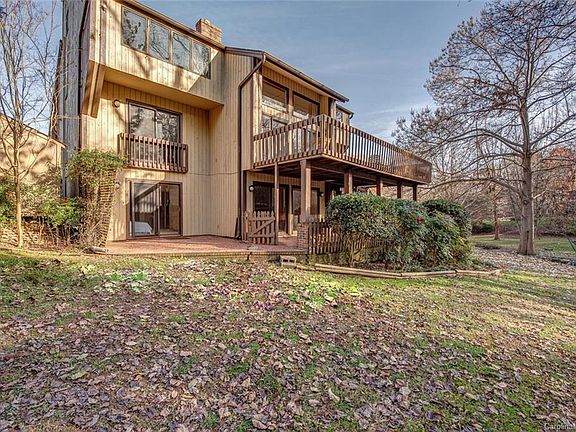 3rd image of 1009 Colony Ct #10