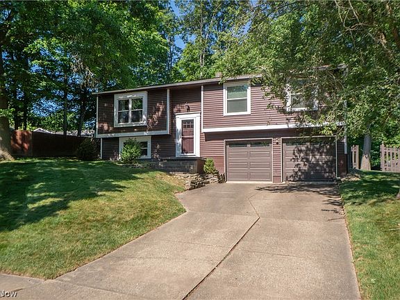 2nd image of 630 Berkshire Dr