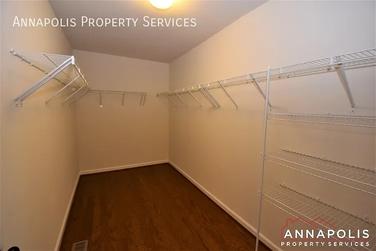 7946 Monrovia Dr — Photo 19