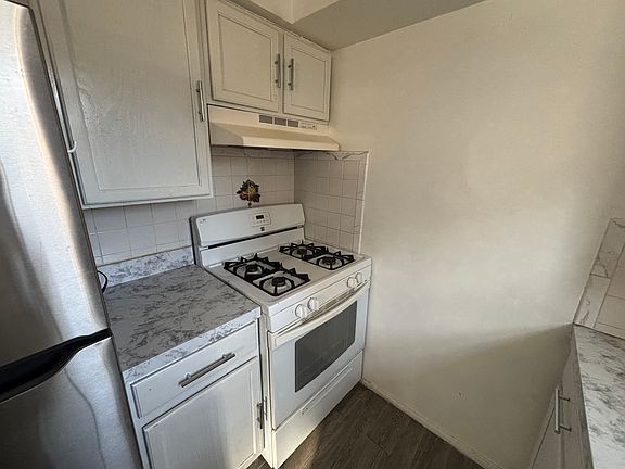 3rd image of 193 Beach 59 St #2