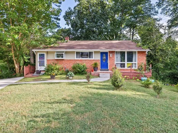 2100 Oakview Ct, Raleigh, NC 27604