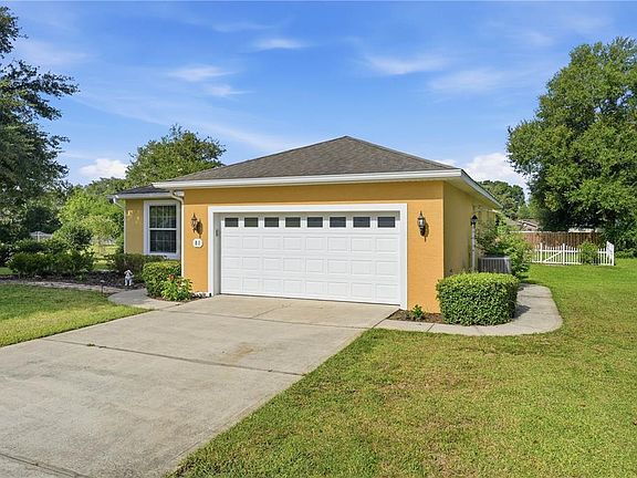 3rd image of 81 TWIN LAKE CIR