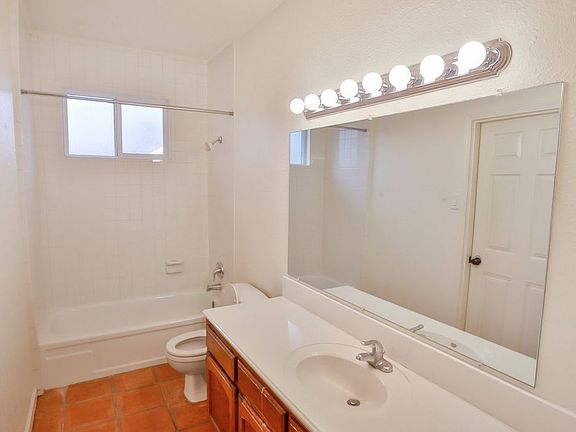 4th image of 3030 Urban Crest Dr