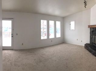 8611 Turf Ct, Anchorage, AK 99504