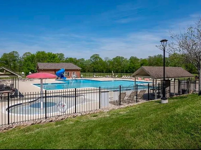 1314 Glade Dr — Photo 31