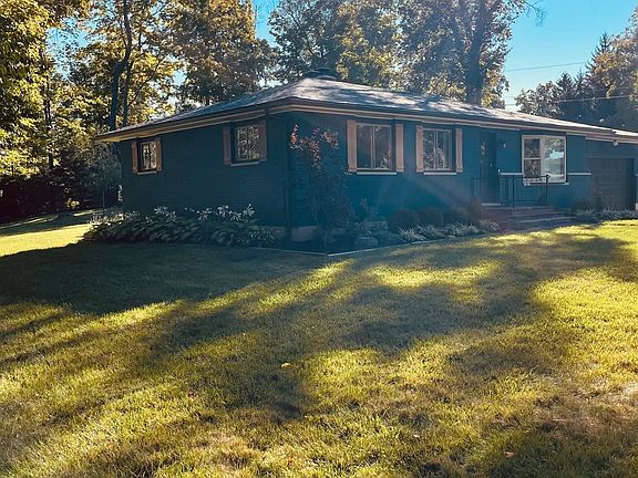 3rd image of 10095 Little Forest Dr