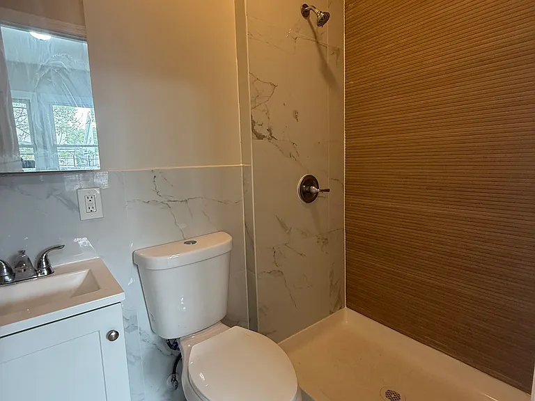 22 Goodwin Ave #2A — Photo 7