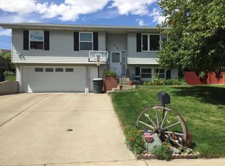913 Avenue E NW, Great Falls, MT 59404