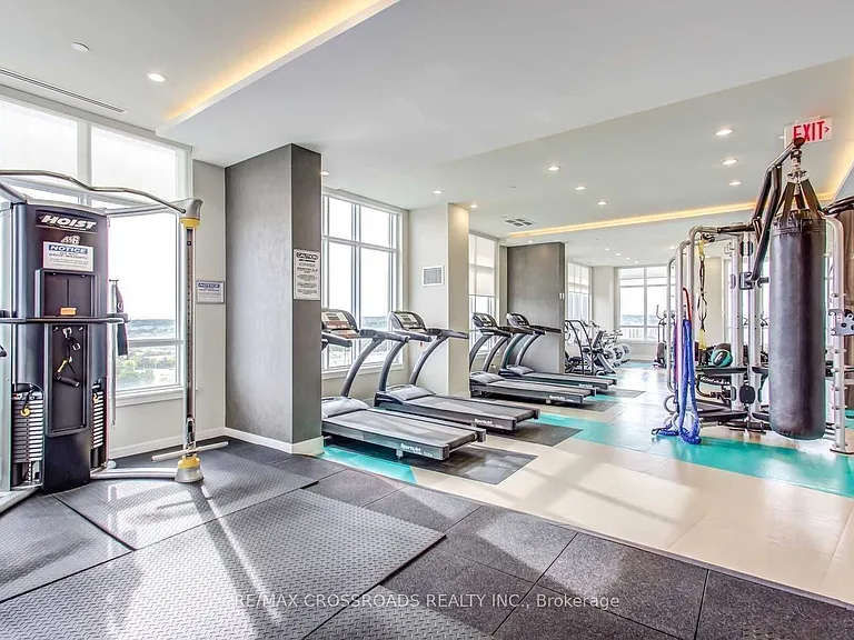 9201 Yonge St #1704 — Photo 33