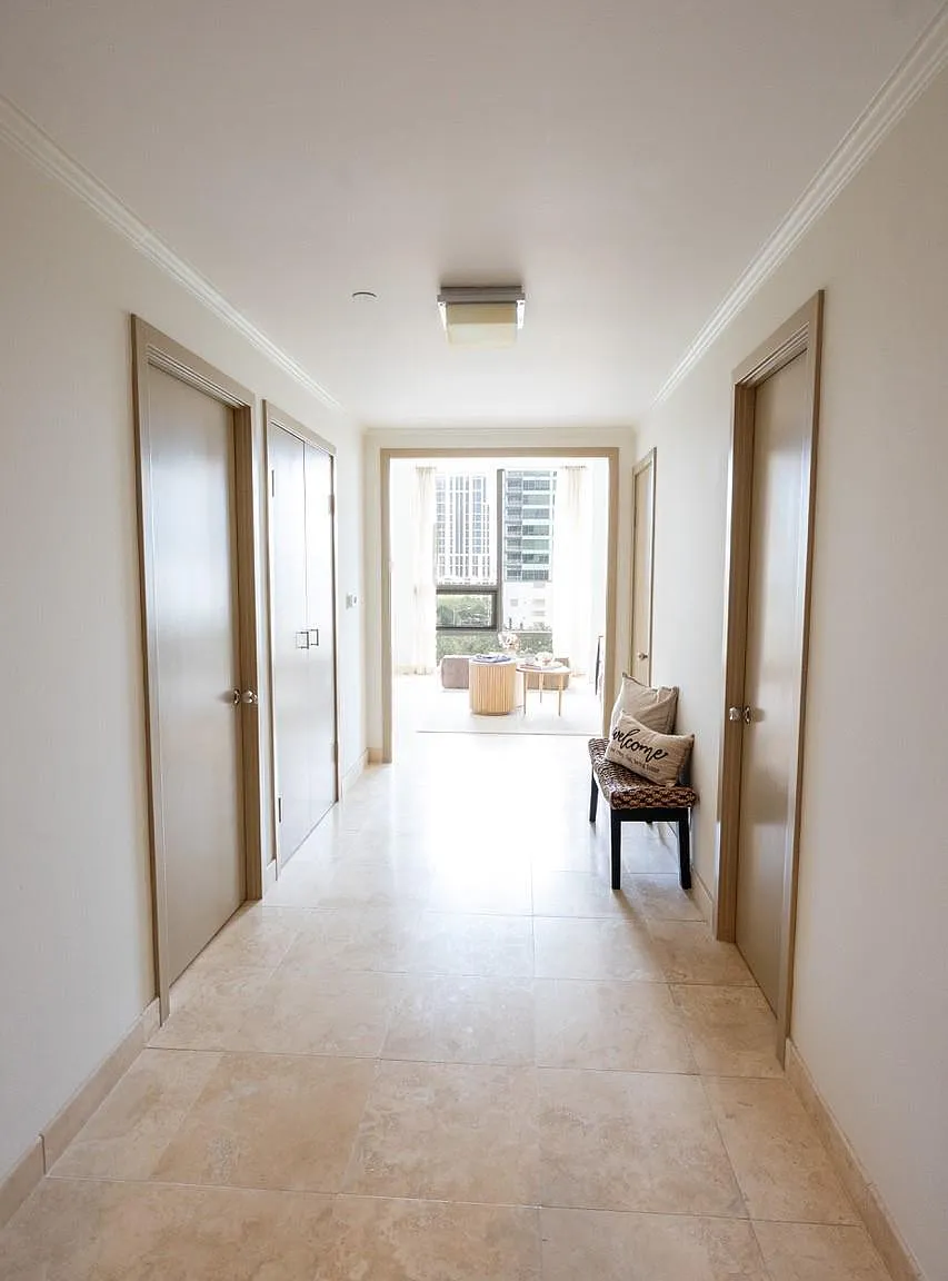 2 bed, 2.5 bath, 1675 sqft, $3,750 — Photo 3