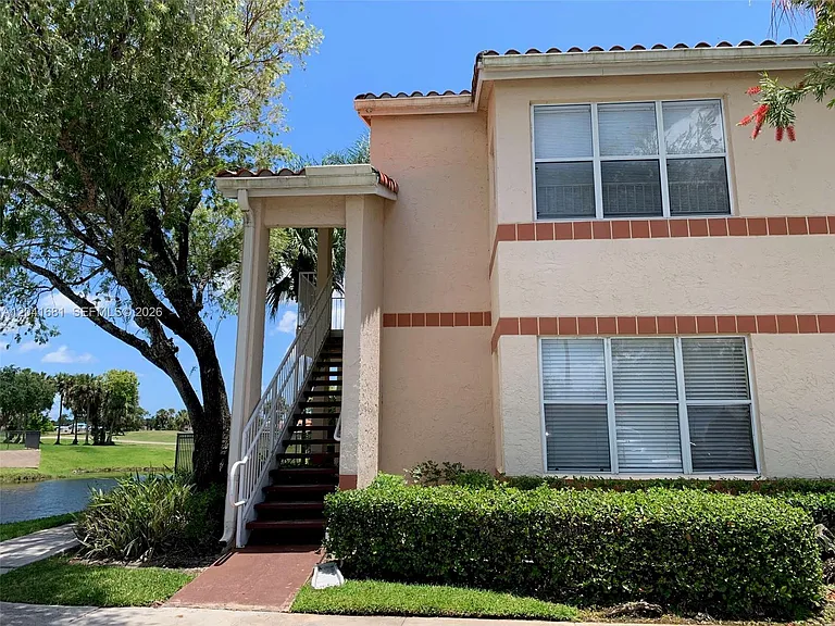 3330 Pinewalk Dr N #1621 — Photo 9
