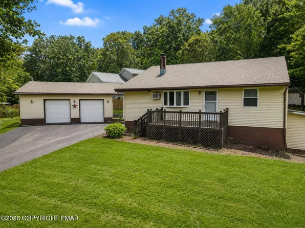 126 Lilac Dr, East Stroudsburg, PA 18301