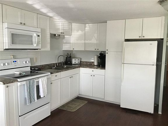 5th image of 552 Blackburn Blvd