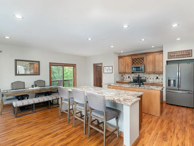 1753 Cove Cir E — Photo 5