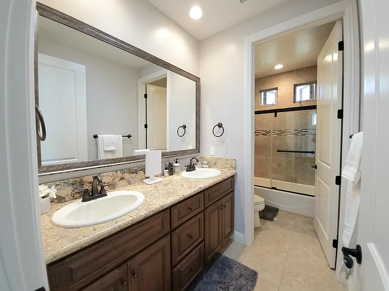 2nd Floor Jack and Jill Bath