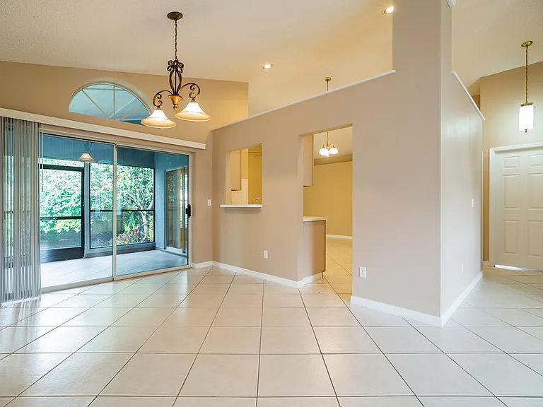 1254 Countrywind Dr — Photo 5