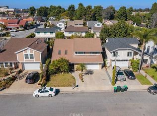 878 Prospect Pl, Costa Mesa, CA 92626