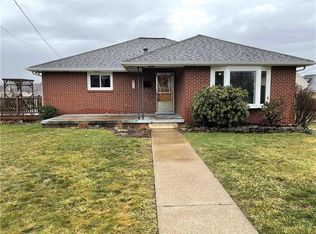 418 N 5th St, Youngwood, PA 15697