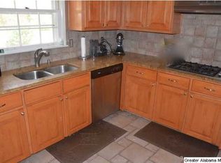 1820 Forest Haven Ln, Vestavia Hills, AL 35216