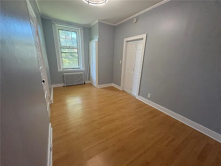 438 Wolcott Ave #4 — Photo 13