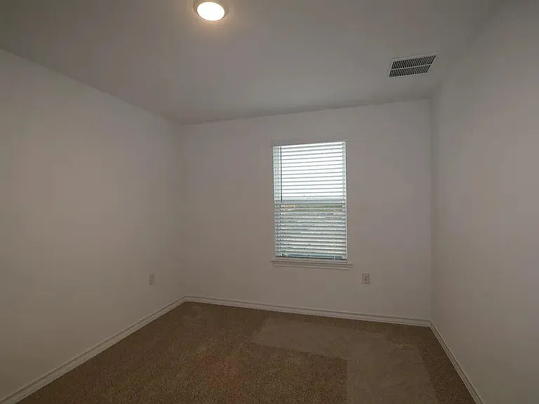 1620 Purple Martin Dr — Photo 4