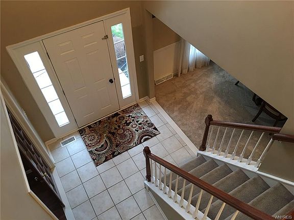 5th image of 51 Sussex Ln