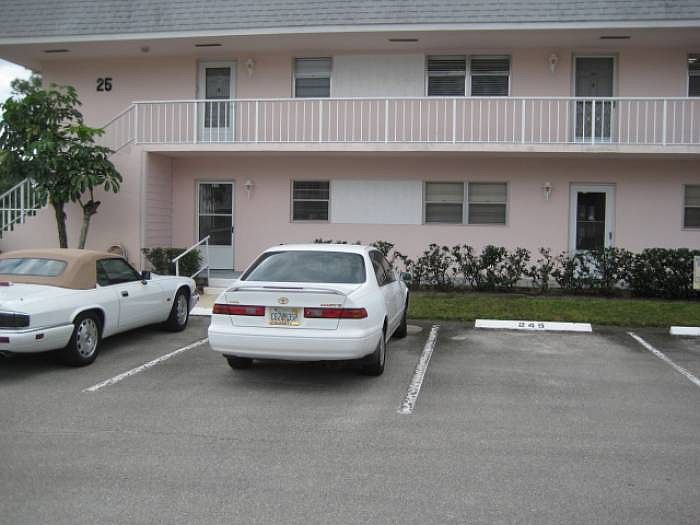 SECOND FLOOR UNIT
