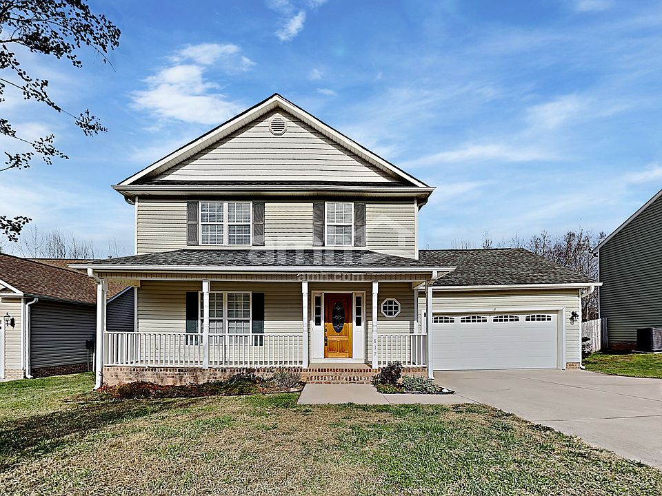 1st image of 817 Winterside Ln