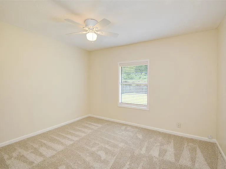 804 Chickasaw Dr — Photo 5