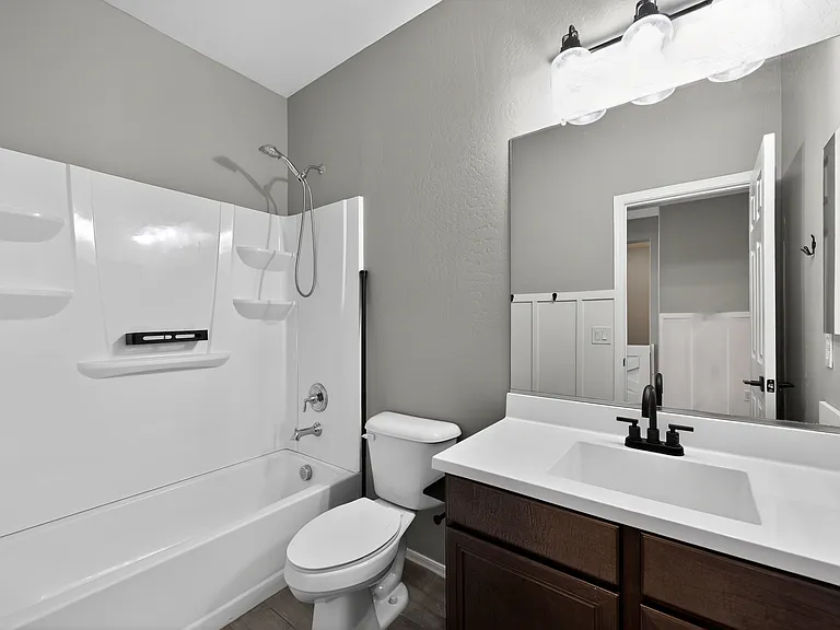 18040 W Louise Dr — Photo 18