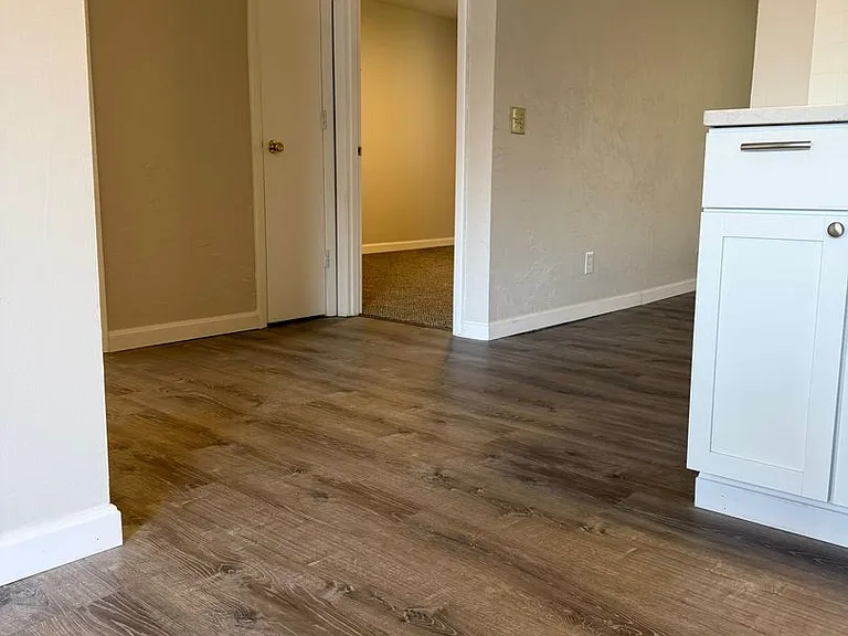 Westland Meadows — Photo 2