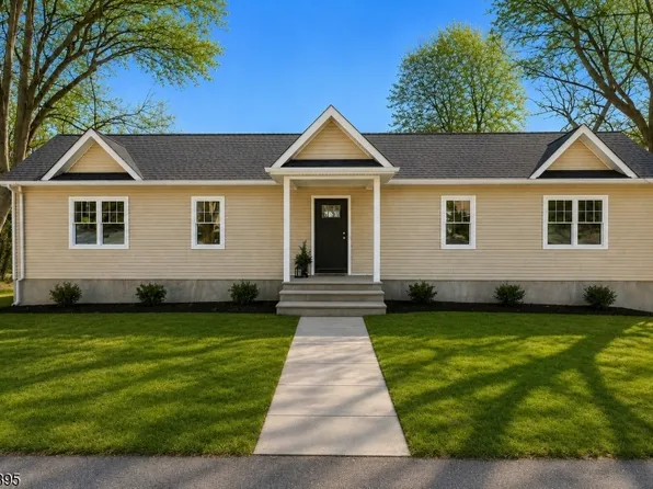 48 Northwood Dr, High Bridge Boro, NJ 08829