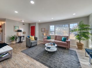 2460 Logan St, Pomona, CA 91767
