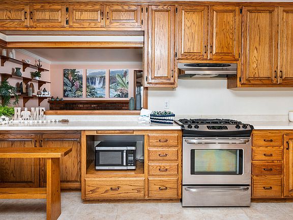 4th image of 368 Calor Dr
