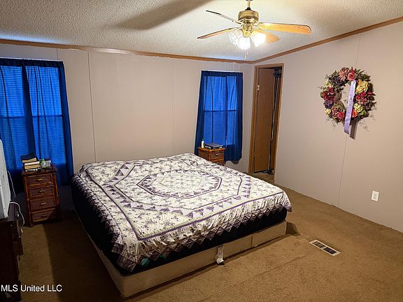 4th image of 18276 Simmons Dr