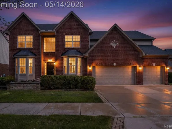 756 Palermo, Troy, MI 48084