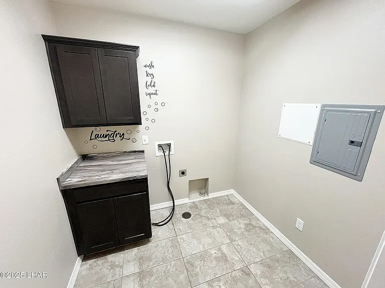 2831 Tonto Dr #B102 — Photo 14