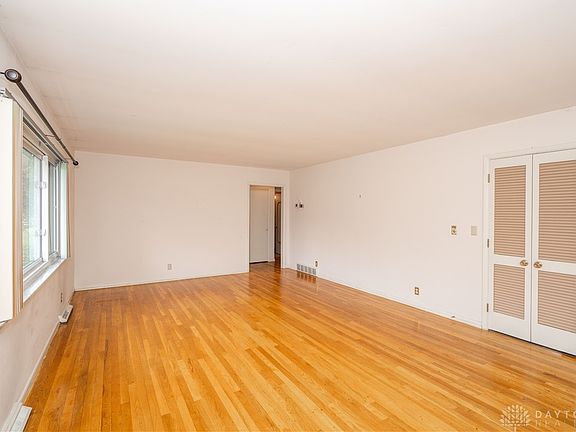 3rd image of 6951 Old Chapel Dr