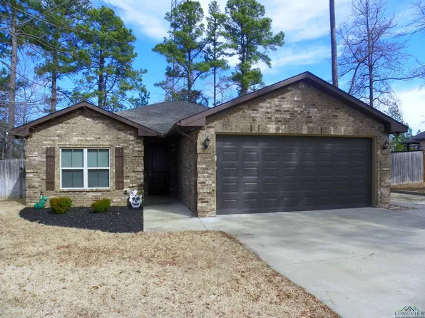 310 Don Koble Ln, Longview, TX 75605